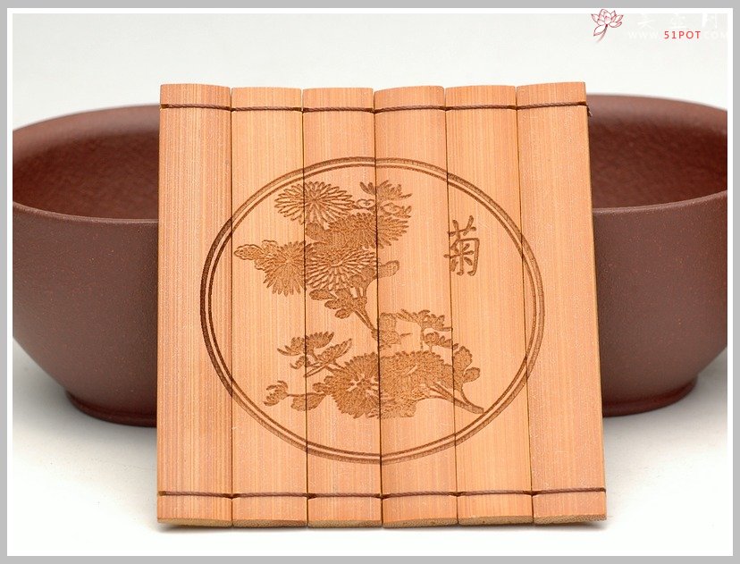 紫砂壶图片：竹雕梅兰竹菊杯垫 - 美壶网