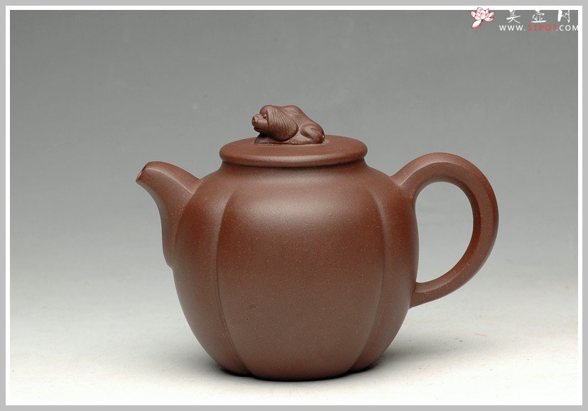 紫砂壶图片：极品老紫泥旺犬招财 - 美壶网
