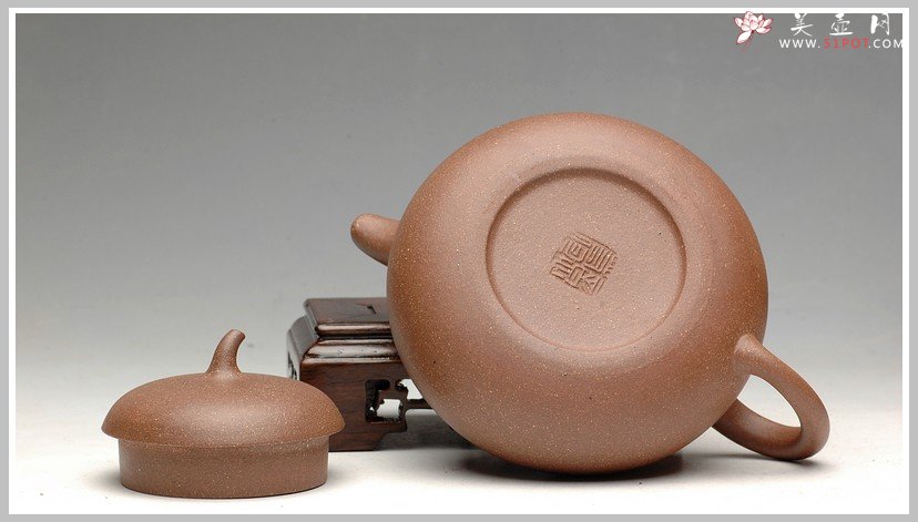 紫砂壶图片：文雅秀丽 全手刻鸟茄段 - 美壶网