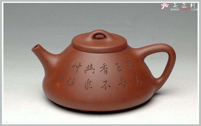 紫砂壶图片：国助和石刻绘 摹潘天寿兰花 顾云峰全手子冶石瓢 - 美壶网