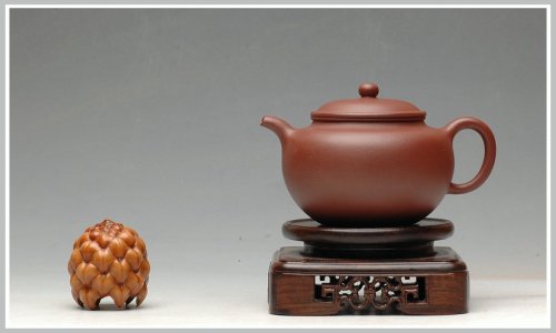 佘矫健紫砂壶 饱满中见秀气 薄胎精品 全手掇只 原矿底槽清