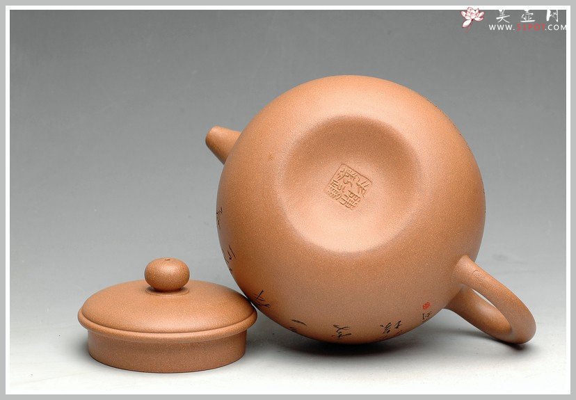 紫砂壶图片：张听刚老师刻绘 精品 陈进年终力作 一捺底 全手大匏尊 - 美壶网