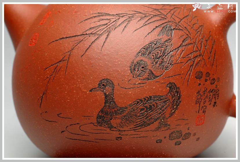 紫砂壶图片：饱满敦厚 刻绘精致 全手优质降坡泥文旦 - 美壶网