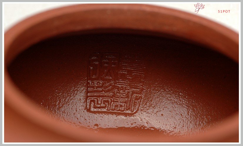 紫砂壶图片：妍丽清雅 墨陶装饰 全手紫泥合欢 - 美壶网