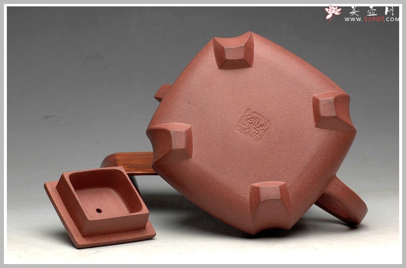 紫砂壶图片：大气 稳重 精工细致 抽角四方 - 美壶网