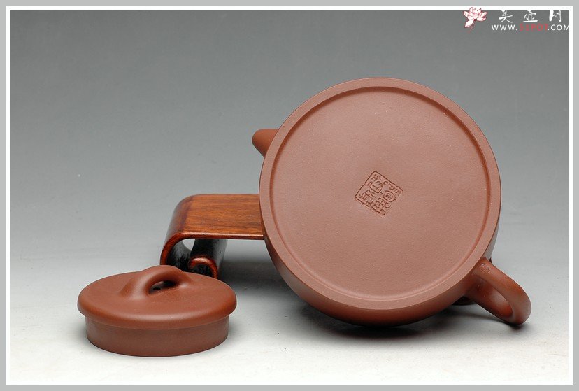 紫砂壶图片：端庄大气 儒雅典范 品质如一  全手汉韵 - 美壶网