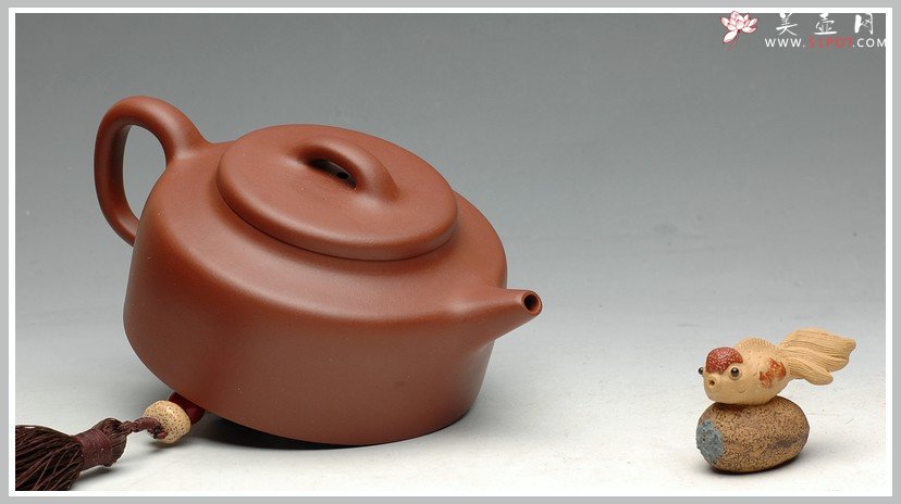 紫砂壶图片：端庄大气 儒雅典范 品质如一  全手汉韵 - 美壶网