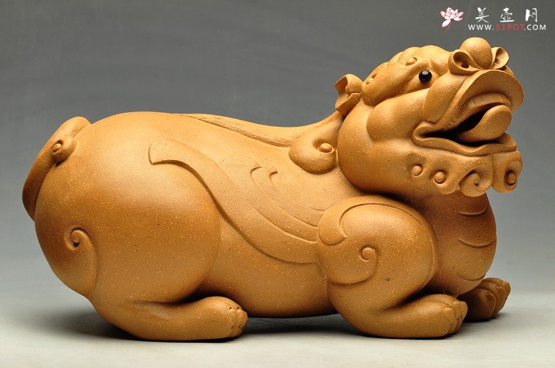 紫砂壶图片：大段泥貔貅 雕塑镇宅 - 美壶网