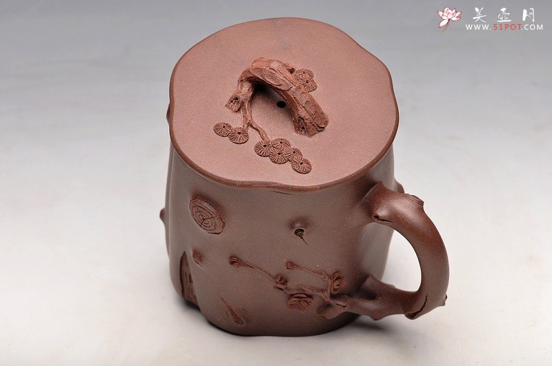 紫砂壶图片：立体梅花  孤品盖杯 松梅情 单志萍老师全手随心作 - 美壶网