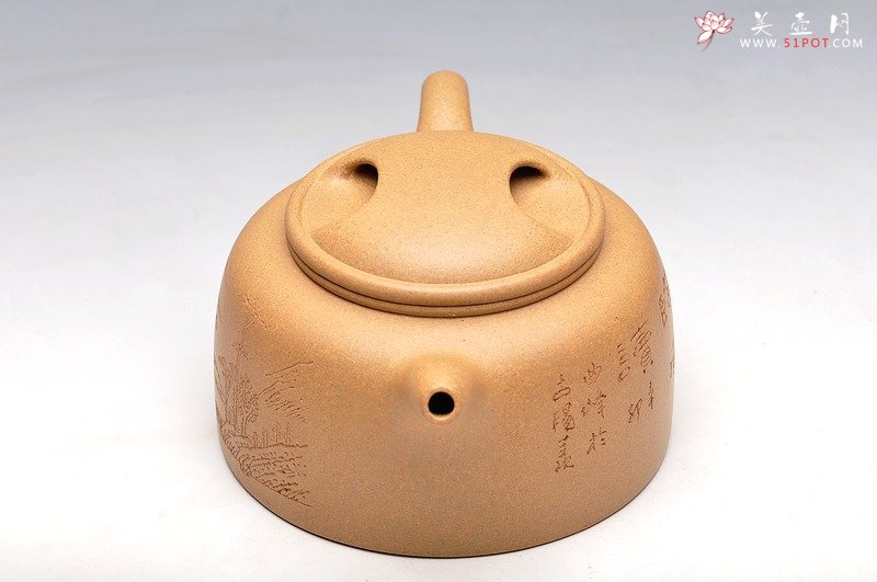 紫砂壶图片：辛卯年冬 曲峰  大气 全手大牛盖莲子 实力精品 - 美壶网