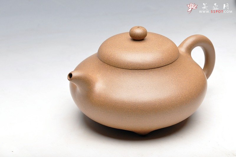 紫砂壶图片：工正 明针优秀 刹凹 霸气的全手三足乳鼎 - 美壶网