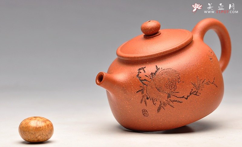 紫砂壶图片：实用小壶 降坡泥 石榴多子多福 春樱 - 美壶网