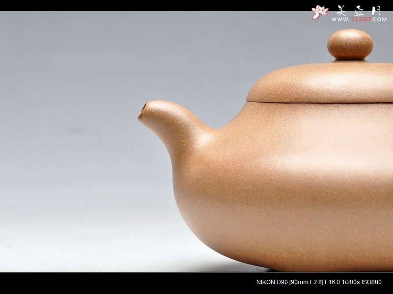 紫砂壶图片：工正 明针优秀 刹凹 霸气的全手三足乳鼎 - 美壶网