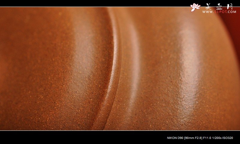 紫砂壶图片：线条流畅 优美 精品老段泥 全手儒行 - 美壶网