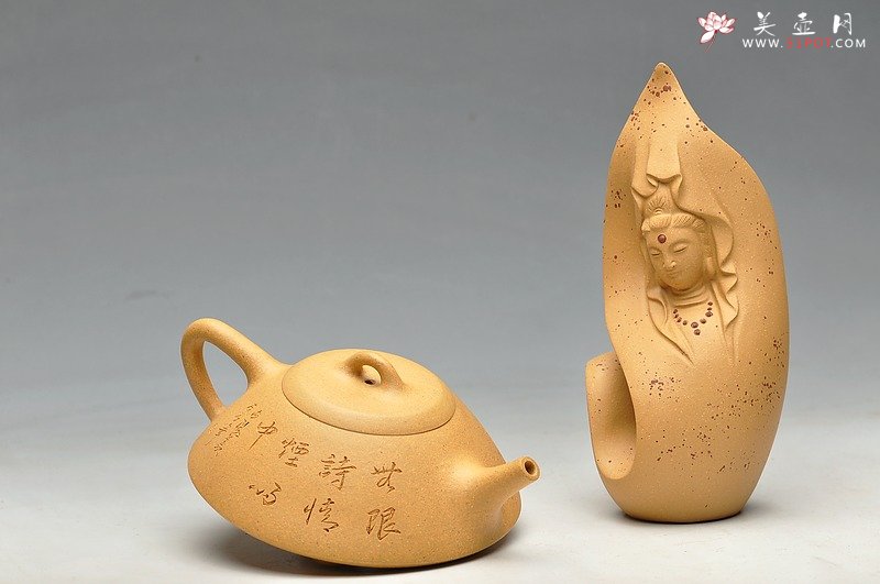 紫砂壶图片：漂亮的黄金段 精工之作 隽雅刚劲 景舟小石瓢 - 美壶网