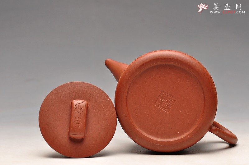 紫砂壶图片：曲峰新作 原创 俊雅挺拔 如意 秦汉遗韵 钱伟刚装饰 - 美壶网