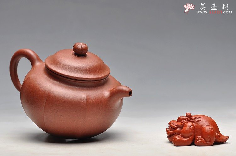 紫砂壶图片：优质底料 吴杰新作 值得期待 全手筋纹莲子 - 美壶网