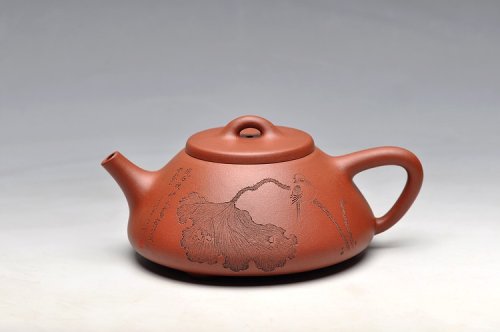 曲峰紫砂壶 峥峥其骨 味正耐品 挺拔俊雅 乃曲峰实力之作  全手子冶石瓢 原矿底槽清