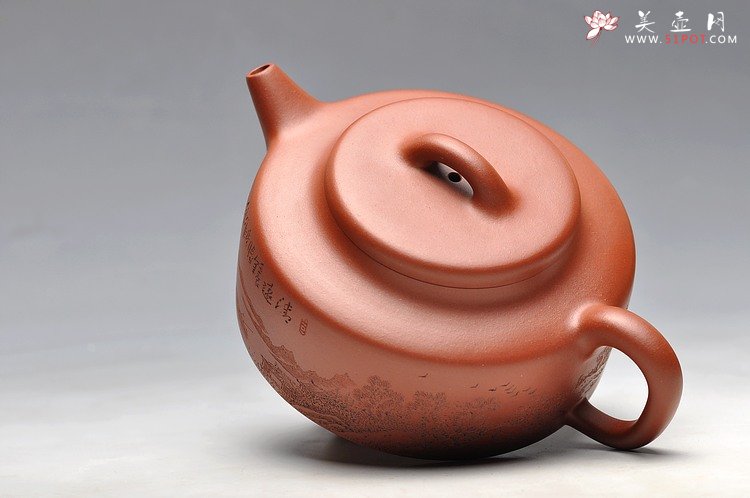 紫砂壶图片：李彦雄装饰通景山水  全手汉韵 - 美壶网