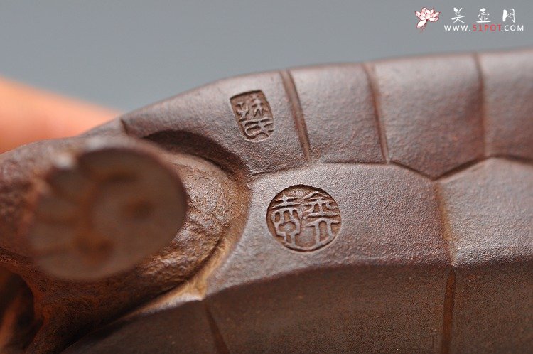 紫砂壶图片：全手工仿生雕塑 孙金立 寿龟  - 美壶网