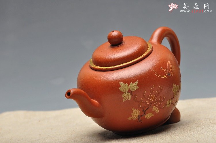 紫砂壶图片：老朱泥难得大品 全手摹古 圆润大方 全手宫灯 孤品 - 美壶网