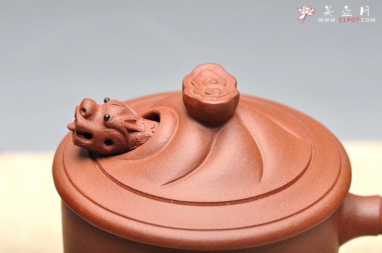 紫砂壶图片：龙杯 优质青水泥 自用送礼佳品 带高档锦盒 - 美壶网