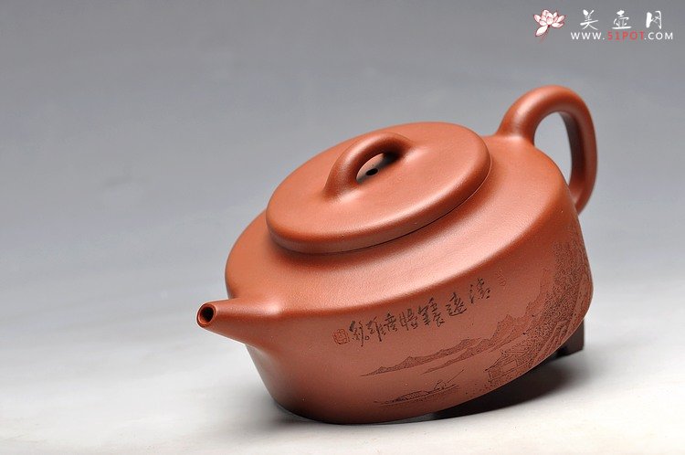 紫砂壶图片：李彦雄装饰通景山水  全手汉韵 - 美壶网