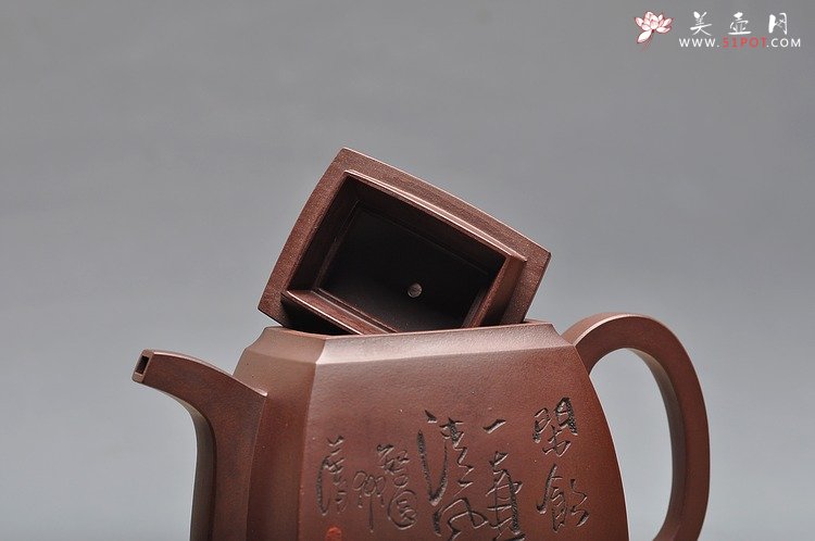 紫砂壶图片：鲍志强高徒历上清装饰 铮铮铁骨 俊雅精品 汉方 - 美壶网