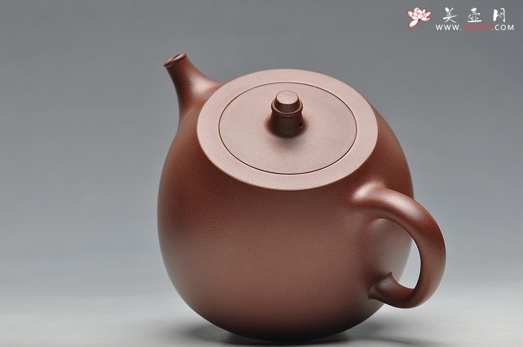 紫砂壶图片：实力派陶手郑新作品  全手玉成窑款井栏 古意 - 美壶网