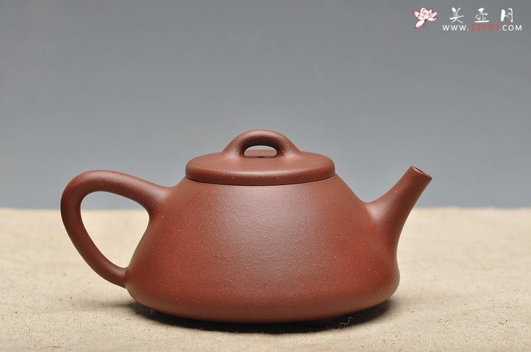 紫砂壶图片：石瓢主义 舒展文气 优质底槽青 全手子冶石瓢 - 美壶网