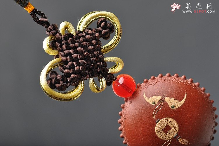 紫砂壶图片：美壶定制 原创泥绘精品紫砂车挂 把玩件 精致好玩 - 美壶网