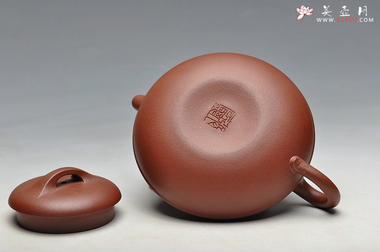 紫砂壶图片：张云熙作品 雅趣翰墨 室静观书 线圆 - 美壶网