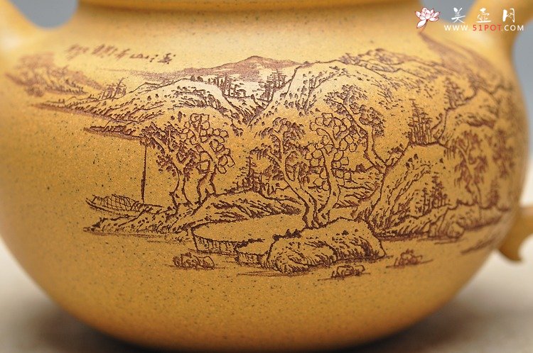 紫砂壶图片：古朴经典 儒雅得体 通景山水 莲子 - 美壶网