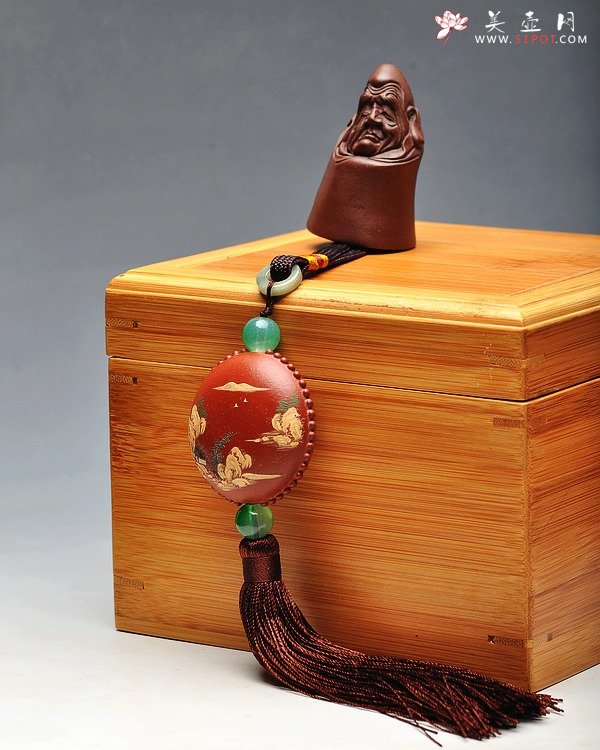 紫砂壶图片：美壶定制 原创泥绘精品紫砂车挂 把玩件 精致好玩 - 美壶网