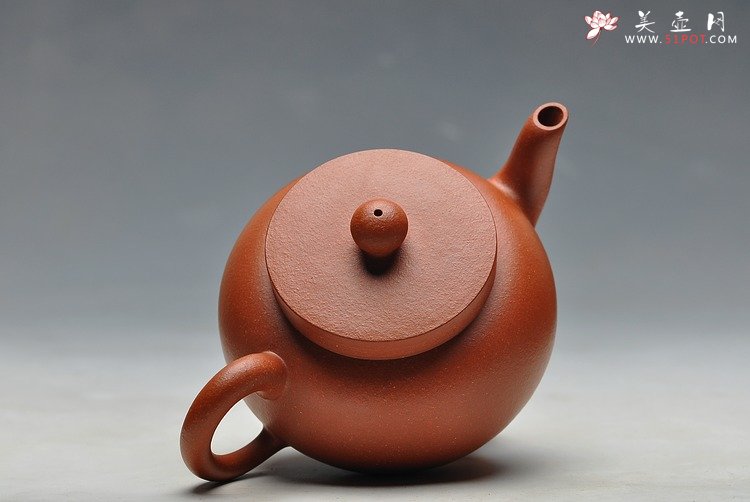 紫砂壶图片：珠圆玉润 饱满可人全手降坡之平盖莲子 - 美壶网