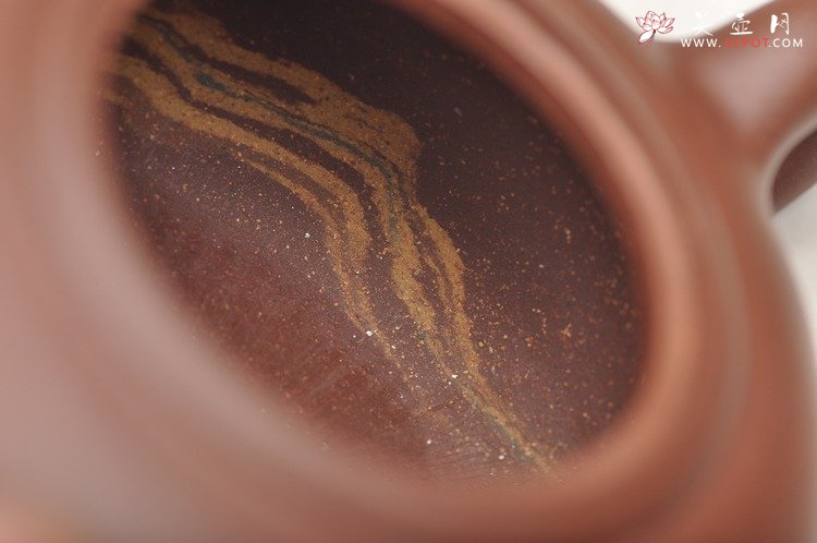 紫砂壶图片：双色通透绞泥 圆润可人 小桥流水 - 美壶网