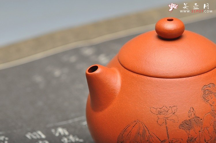 紫砂壶图片：娇艳小红泥 秀雅清丽 人物生动 文旦 - 美壶网