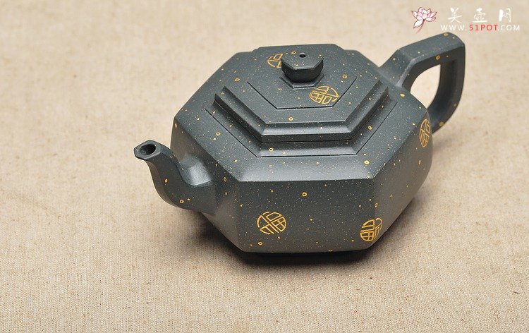 紫砂壶图片：经典墨绿泥 满金福 器形优雅 泥色别致 全手中雪华 - 美壶网