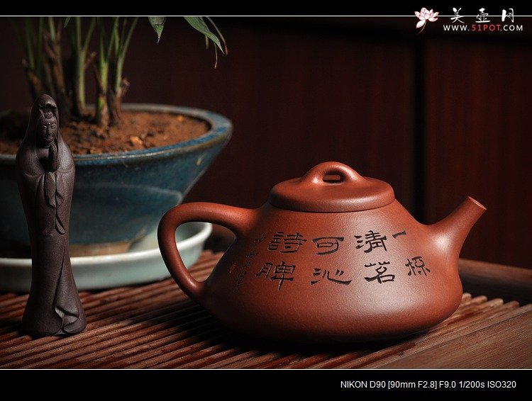 紫砂壶图片：值得期待的实力陶手 张听刚装饰 全手子冶石瓢 进步看得见 - 美壶网