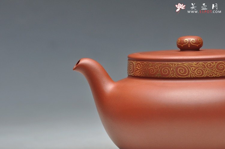 紫砂壶图片：曲峰最新原创作品 典雅大气 全手雍和 - 美壶网