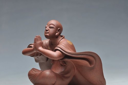 范志峰紫砂壶  范志峰最新作品描金蓬莱 衣有凌虚之韵，容有出尘之想 原矿紫泥