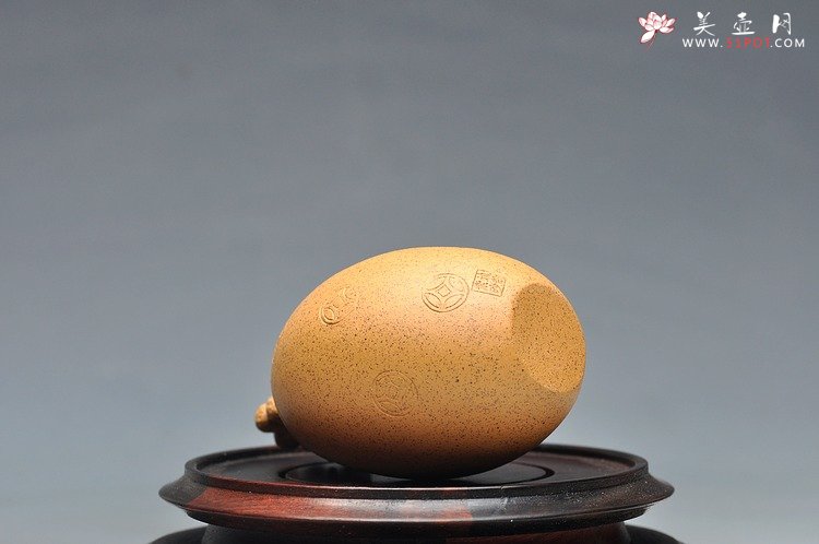 紫砂壶图片：大吉大利 精工细作 最新造型 - 美壶网