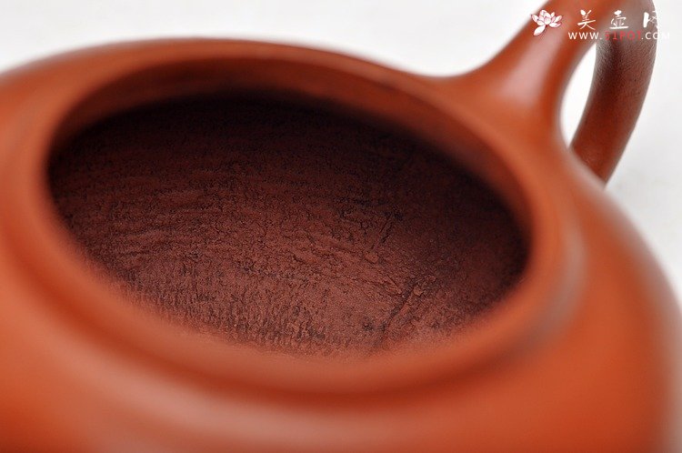 紫砂壶图片：90年代的全手小华颖 极品朱泥 高手之作 - 美壶网