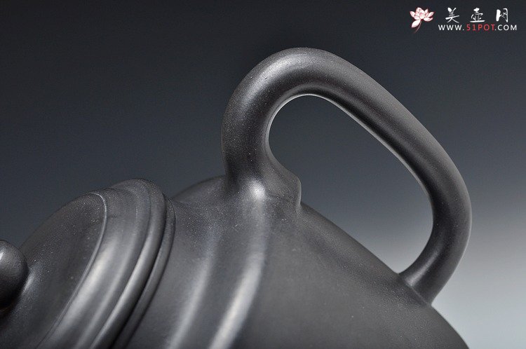 紫砂壶图片：万阗阗近作 气势雄壮全手精品剑流高德中 大亨遗韵 - 美壶网