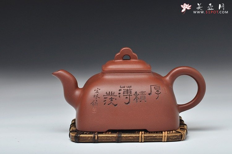 紫砂壶图片：强强联合 国工师陈宏林装饰 全手经典孤菱  - 美壶网