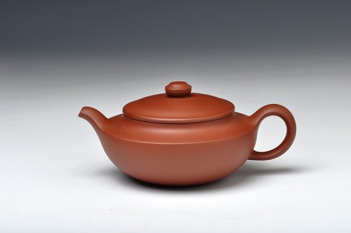 于洪霞紫砂壶 线条优美 做工精细 全手线扁 原矿清水泥