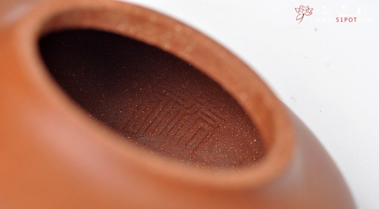 紫砂壶图片：饱满可人 实用 全手玉梨 桂花砂料 - 美壶网