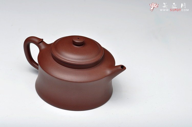 紫砂壶图片：砂料迷人 稳重而优雅 精品 全手玉锺 - 美壶网