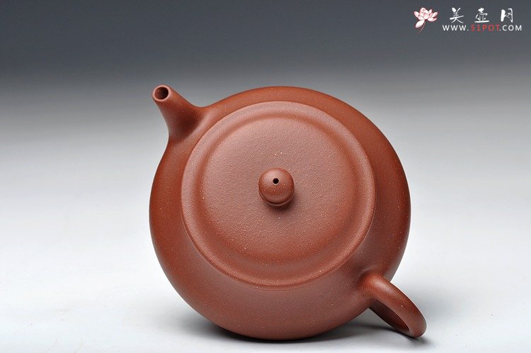 紫砂壶图片：线条挺括 全手高虚扁 本绿和底槽青一对 国助和石装饰 - 美壶网