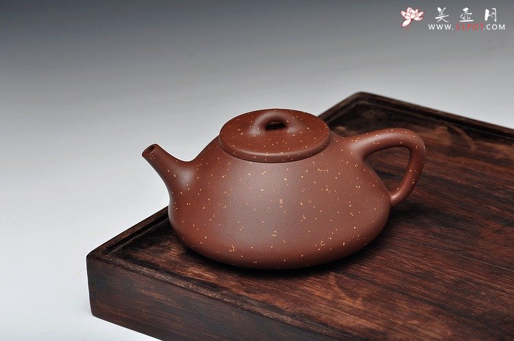 紫砂壶图片：精品代表作 最新力作 全手铺砂大子冶石瓢 - 美壶网